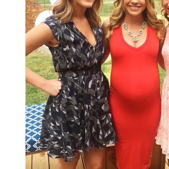 Dress - Picture 6 of 6